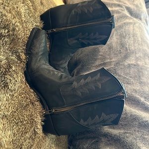 Ankle western boots